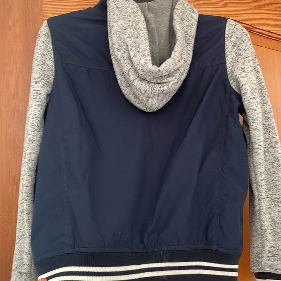 ABERCOMBIE & FITCH KIDS VARSITY JACKET !!! SIZE 11-12 BOYS - Picture 3 of 3